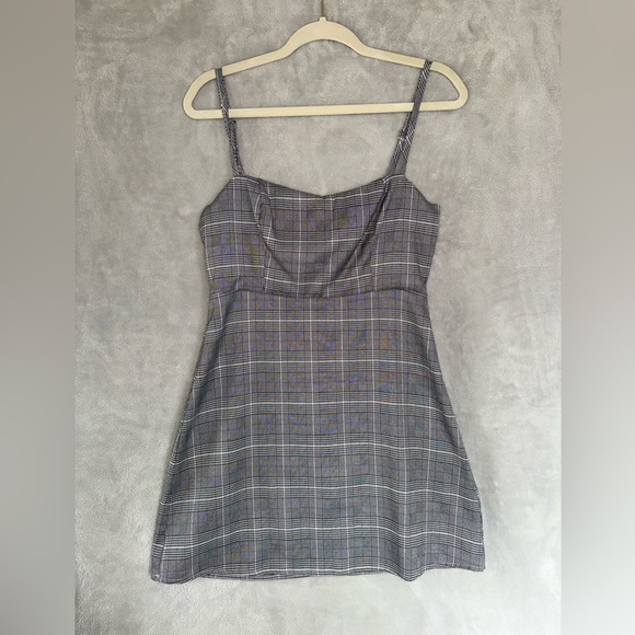 Honey Punch Dresses & Skirts - Honey Punch Charcoal Plaid Mini Dress